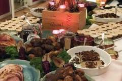 1_tag-selv-bord-julefrokost